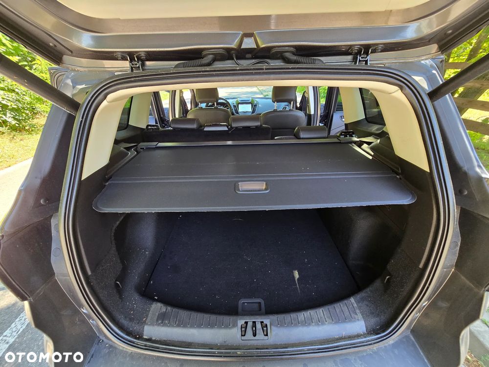 Ford Kuga 1.5 EcoBoost 2x4 Business Edition - 24