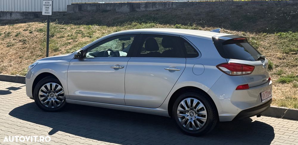 Hyundai i30 1.0 T-GDI Premium - 4