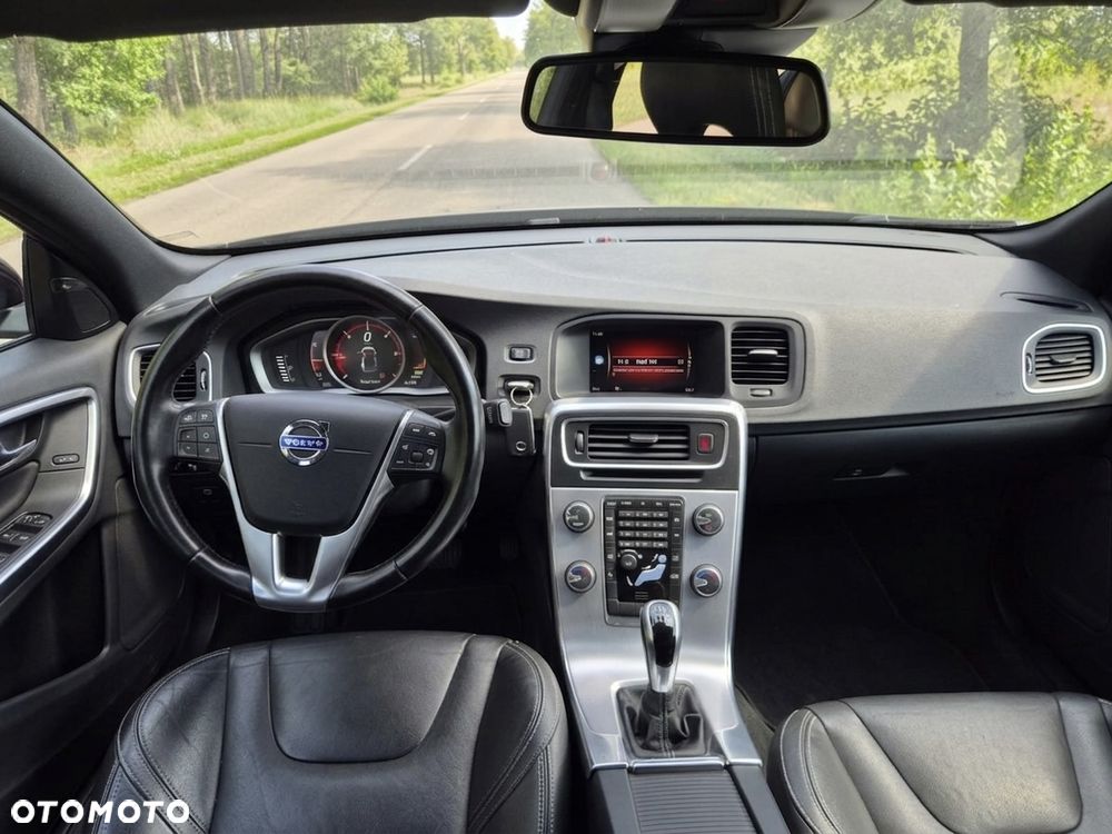 Volvo S60 D2 Drive-E Dynamic Edition (Momentum) - 5