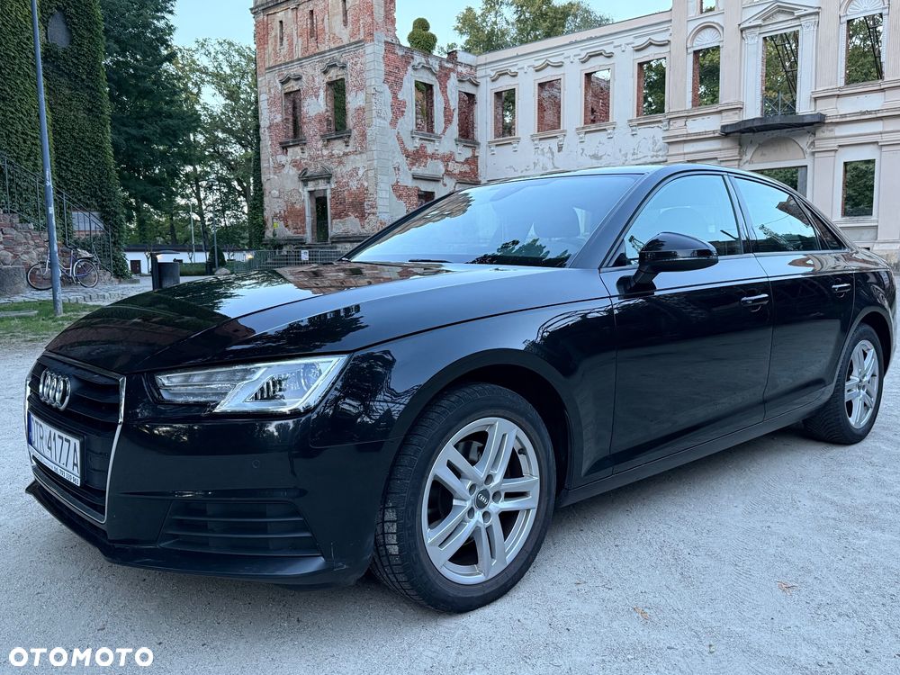 Audi A4 Limousine 2.0 TDI ultra design - 1