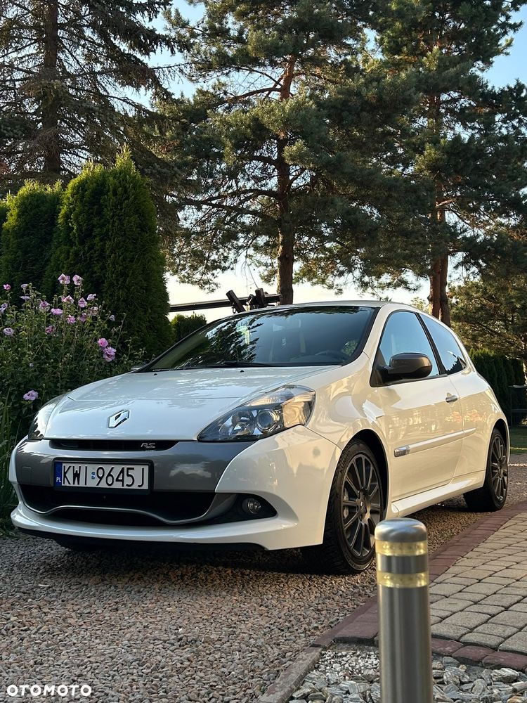 Renault Clio 2.0 16V Sport - 1