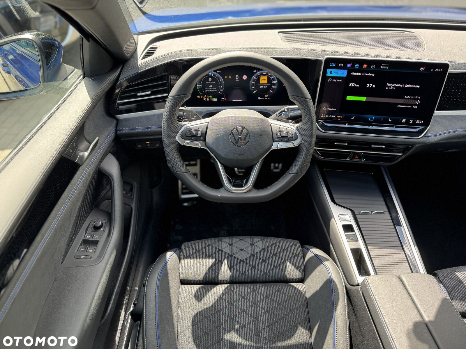 Volkswagen Passat - 10