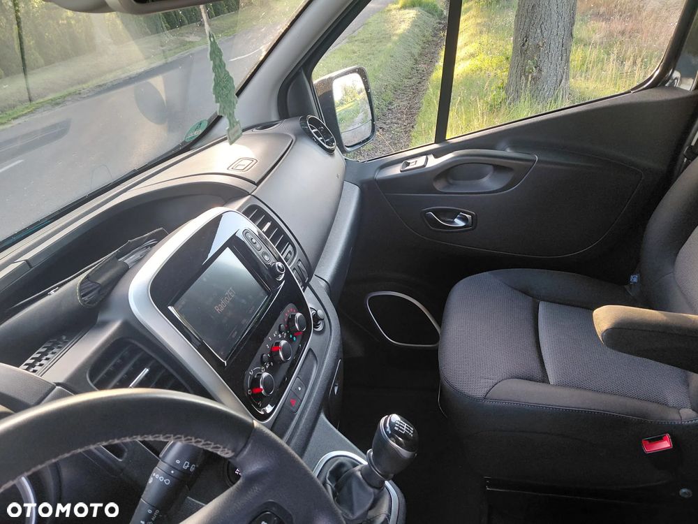 Renault Trafic - 13