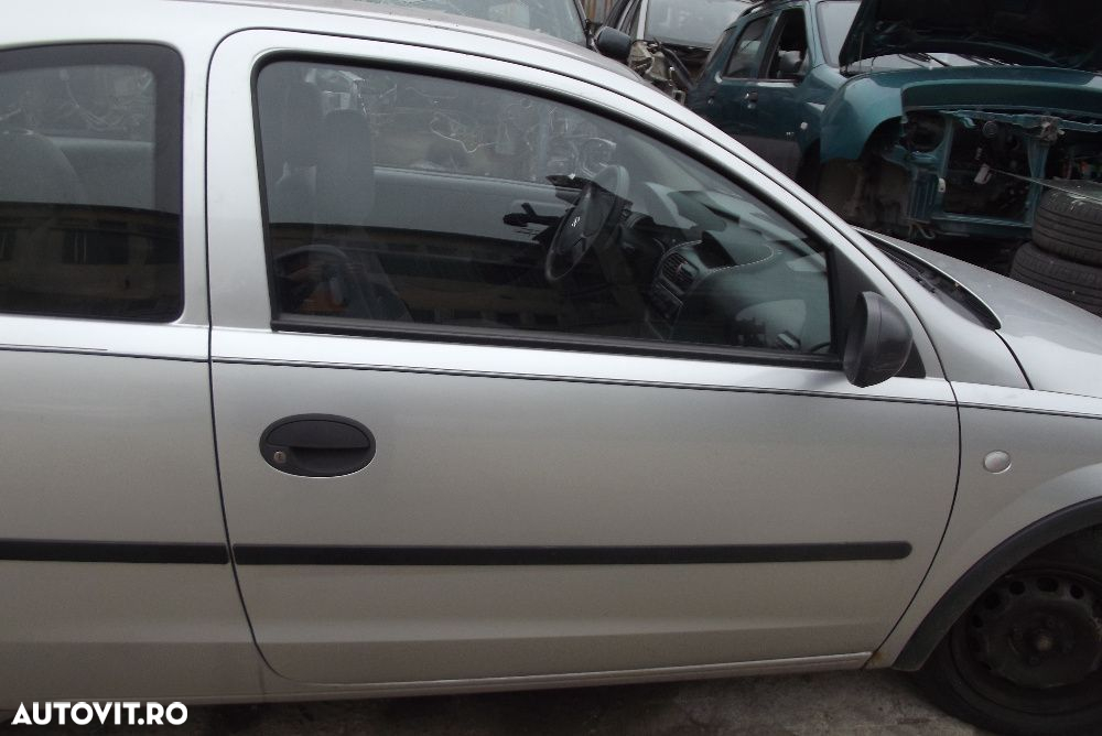 Usa Opel Corsa c usi stanga dreapta model 3 usi dezmembrez Corsa c 1.0 - 2