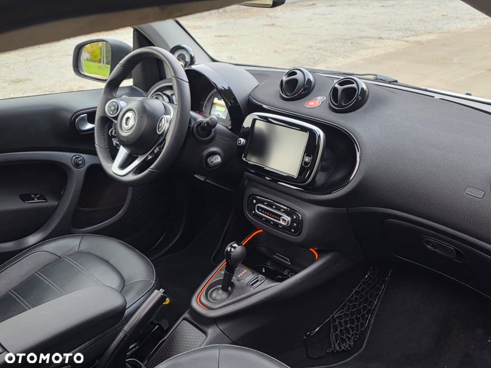 Smart Fortwo 2024 photo 3