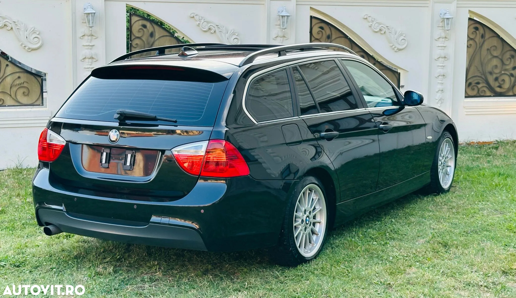 BMW Seria 3 320i Aut. - 3