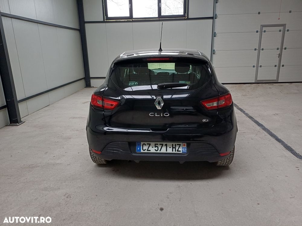Renault Clio - 7