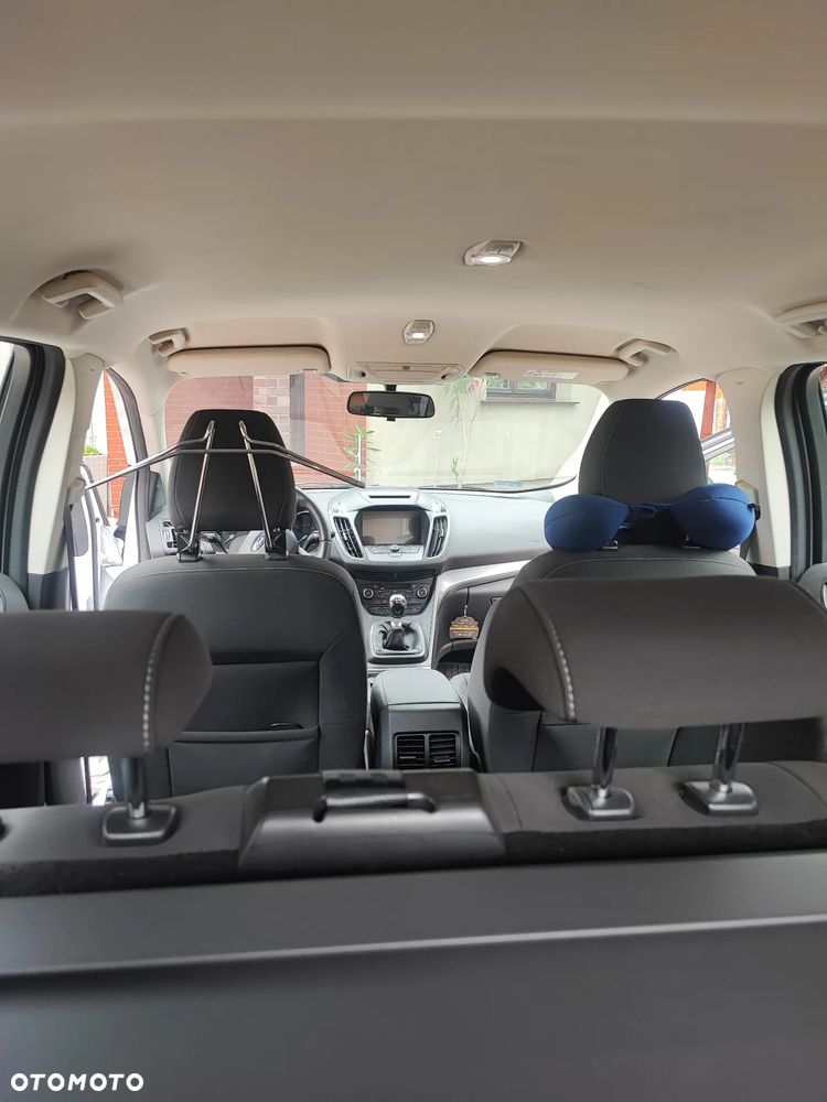 Ford Kuga 2.0 TDCi FWD Edition - 9