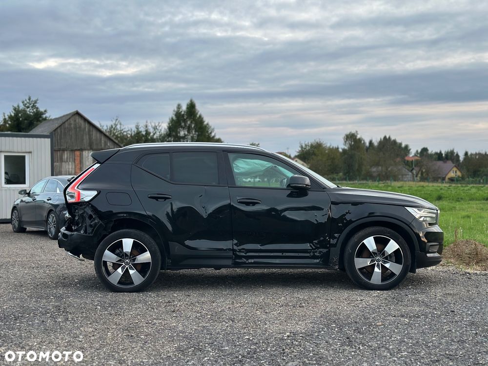 Volvo XC 40 T4 AWD Geartronic Momentum Pro - 8
