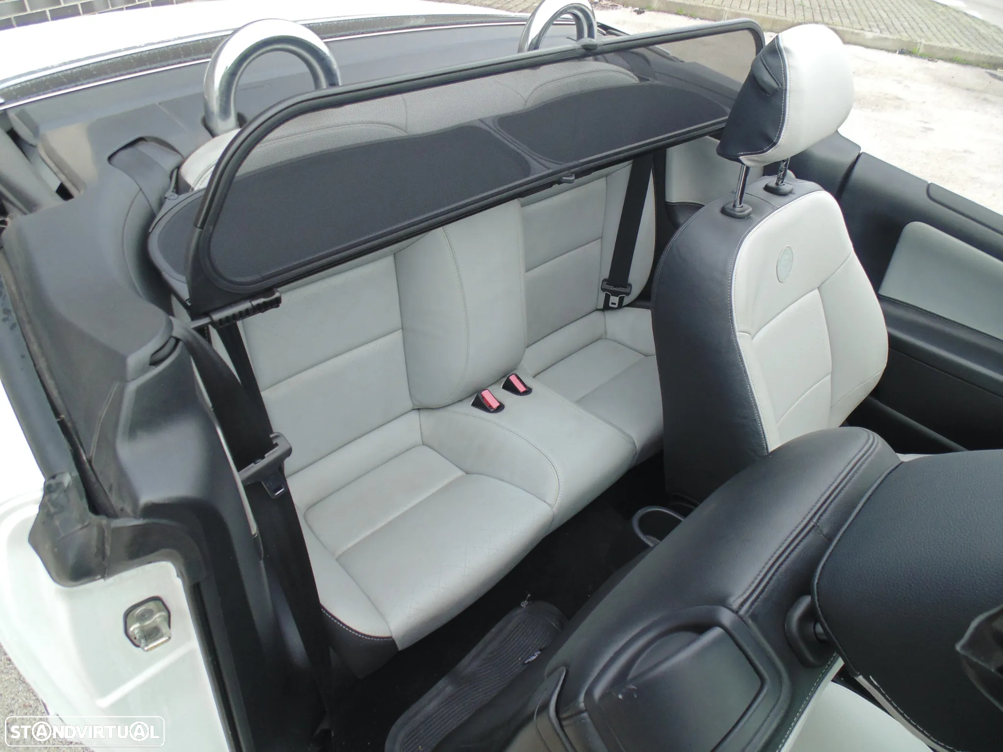 Peugeot 207 CC 1.6 HDi Roland Garros - 23