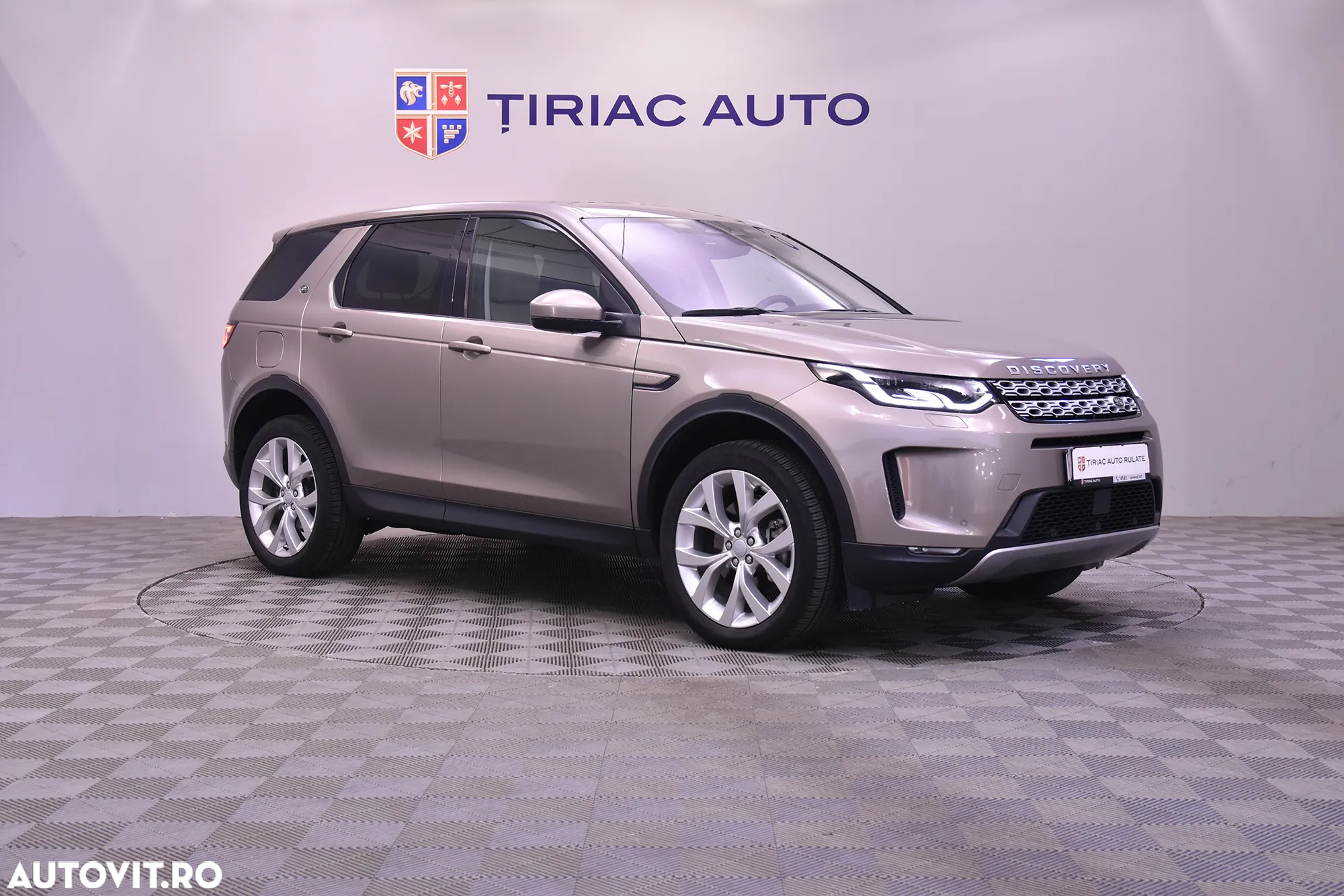 Land Rover Discovery Sport - 7
