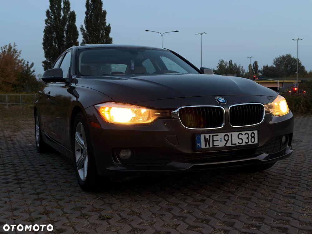 BMW 320I 2015 photo 3