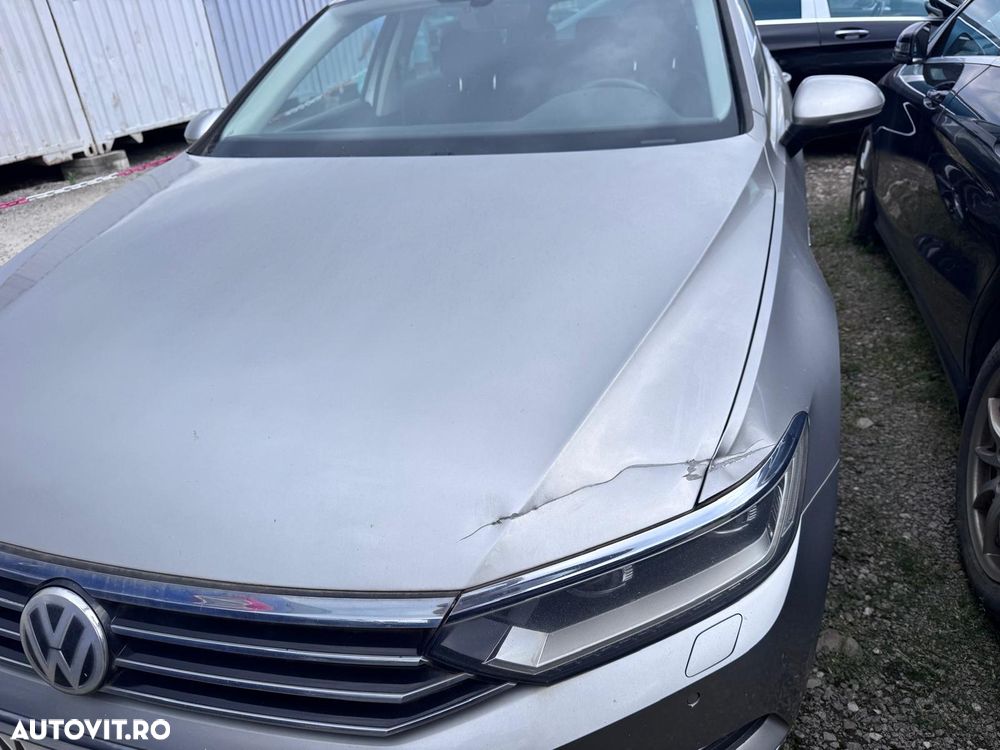 Volkswagen Passat 2.0 TDI DSG 4Motion Highline - 32