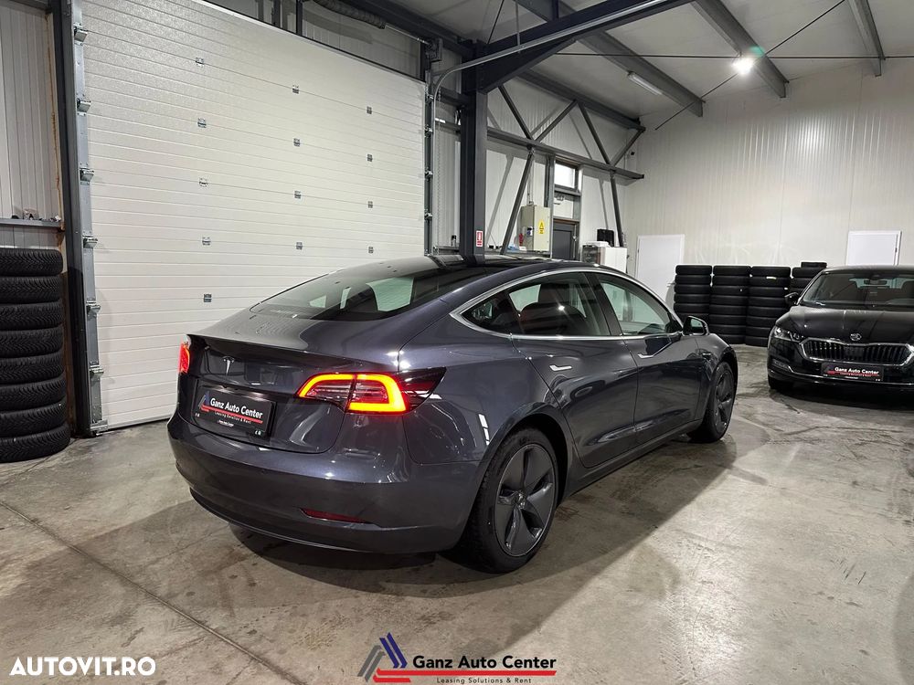 Tesla Model 3 Standard Reichweite Plus Hinterradantrieb - 4