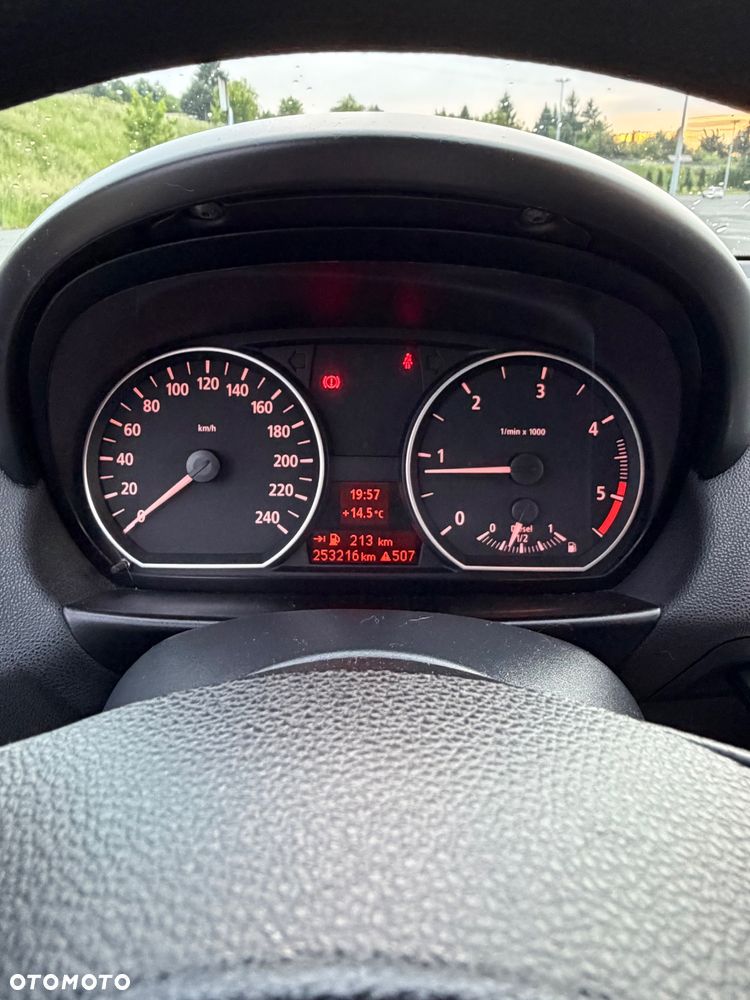 BMW Seria 1 118d - 8