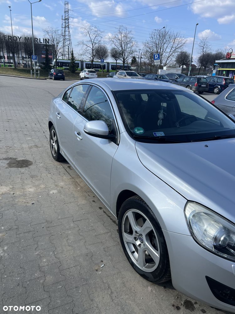 Volvo S60 - 2