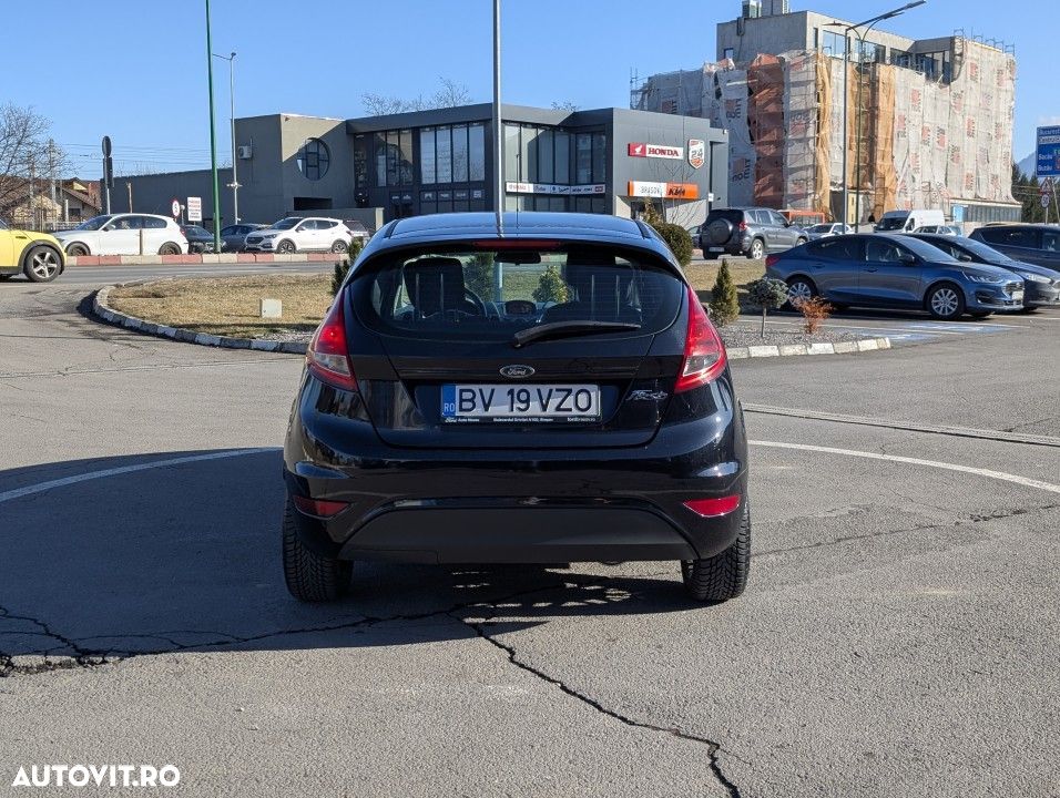 Ford Fiesta - 6