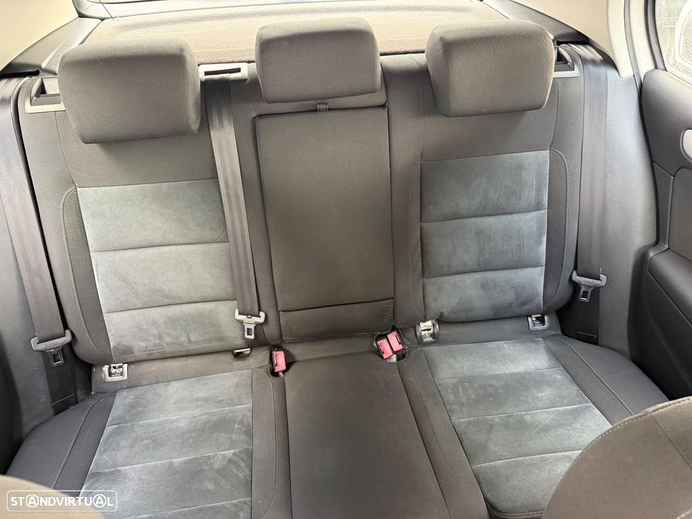 VW Golf 1.4 TSi Highline - 13