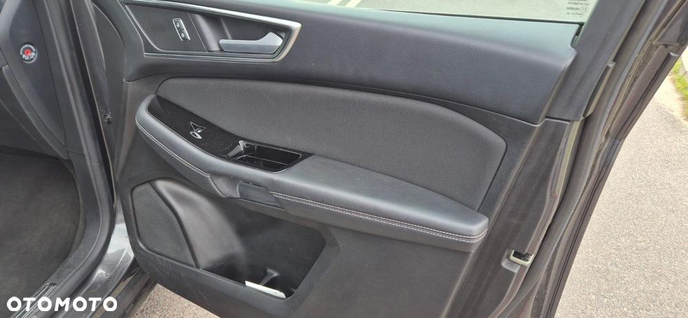 Ford S-Max 2.0 TDCi Titanium PowerShift - 23