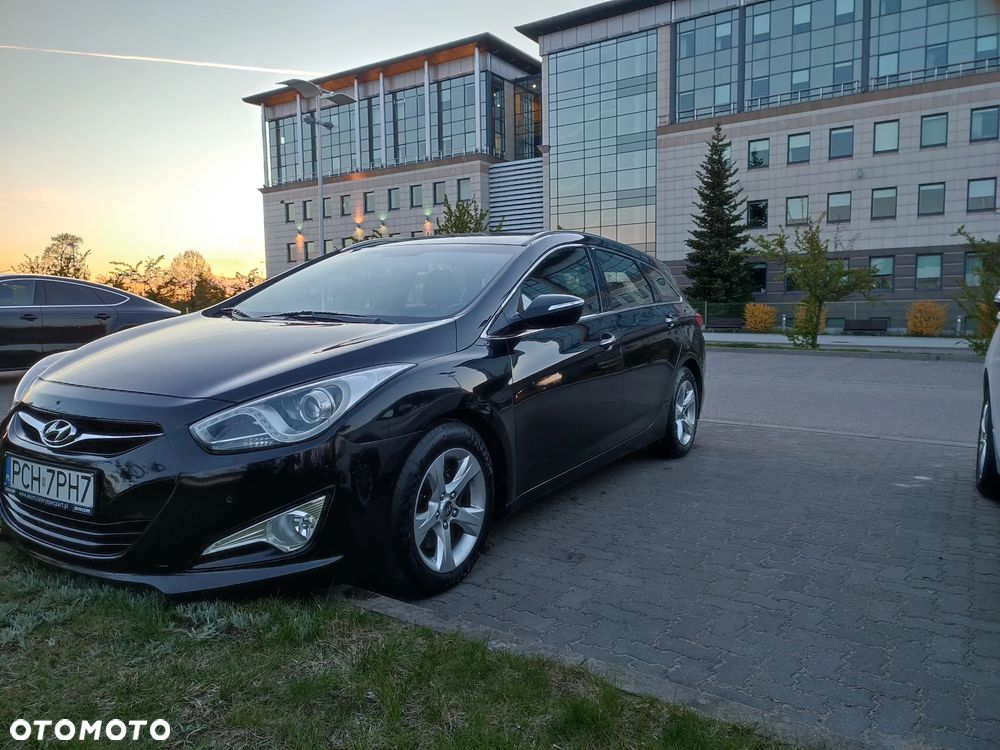 Hyundai i40 Kombi 1.7 CRDi DCT Premium - 4
