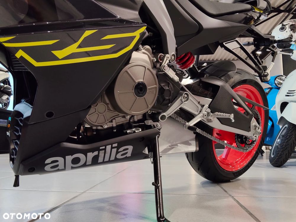 Aprilia RS - 8