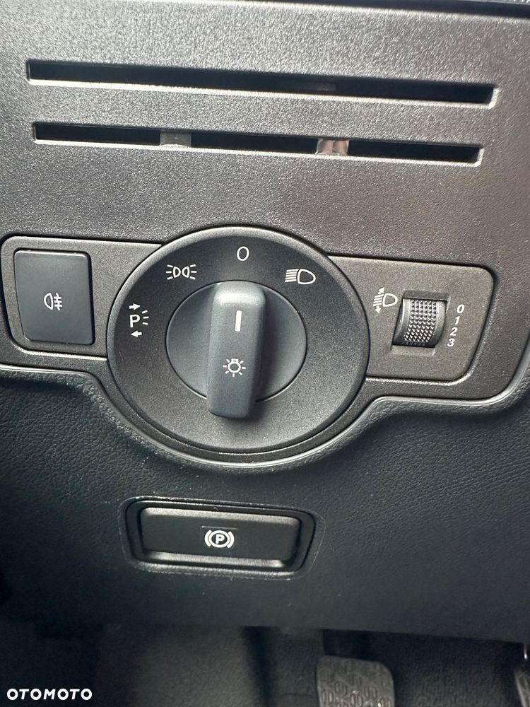 Mercedes-Benz Vito Tourer L1 Pro 447.701 - 12
