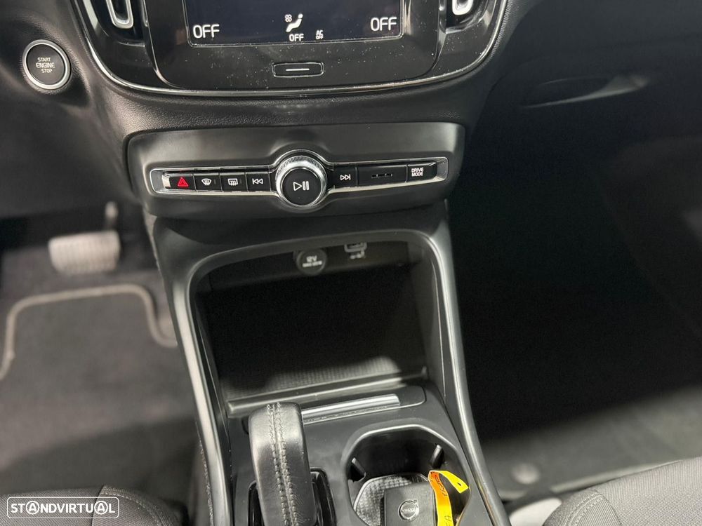Volvo XC 40 1.5 T5 PHEV Momentum - 11