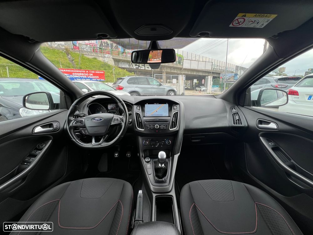 Ford Focus SW 1.5 TDCi ST-Line - 15