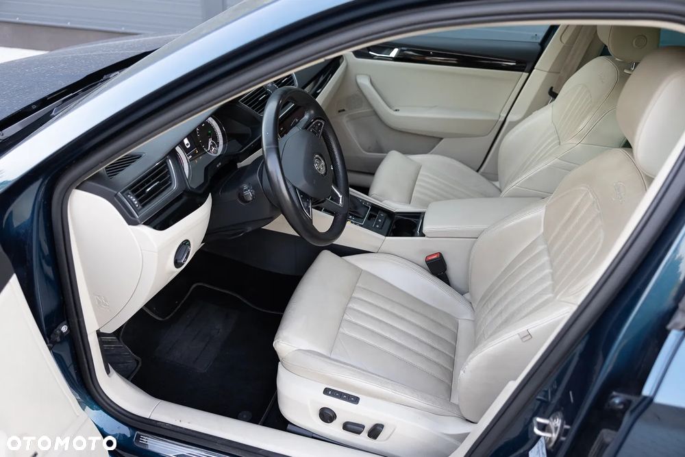 Skoda Superb 2.0 TDI SCR 4x4 L&K DSG - 13