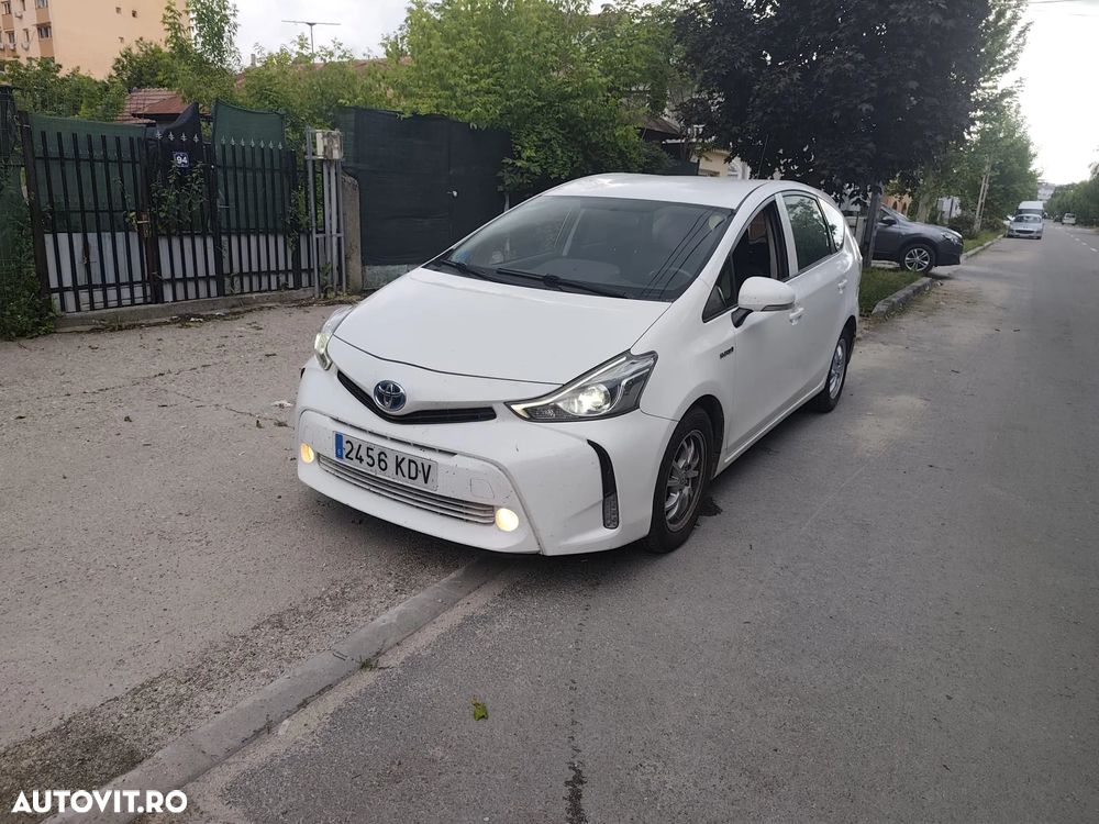 Toyota Prius+ (Hybrid) - 1
