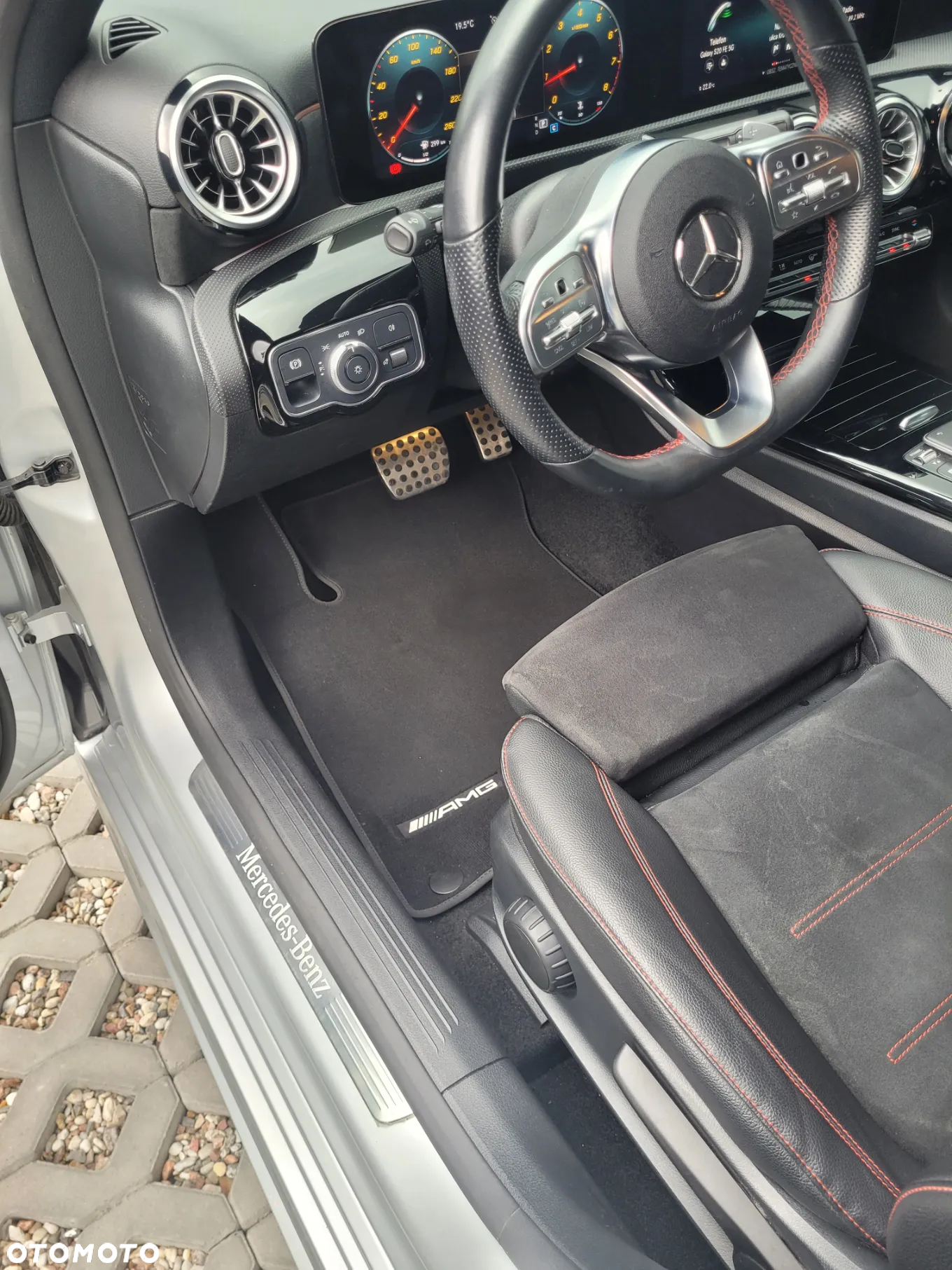 Mercedes-Benz Klasa A 200 AMG Line 7G-DCT - 25