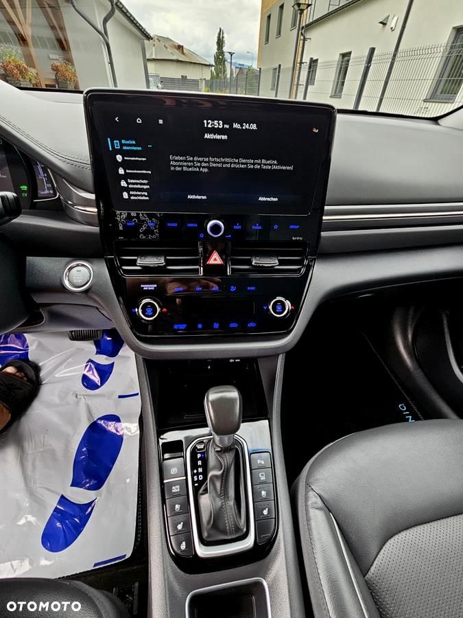 Hyundai IONIQ 1.6 GDI Premium - 23