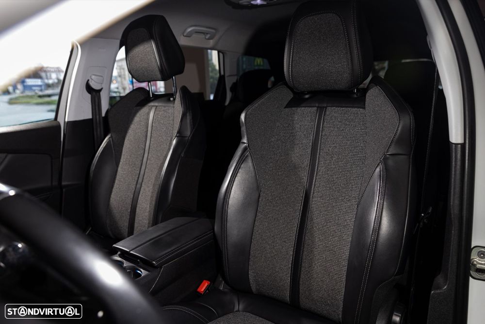 Peugeot 5008 1.5 BlueHDi Allure Pack - 22