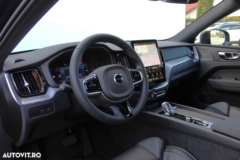 Volvo XC 60 T8 AWD AT PHEV Ultra Black Edition - 9