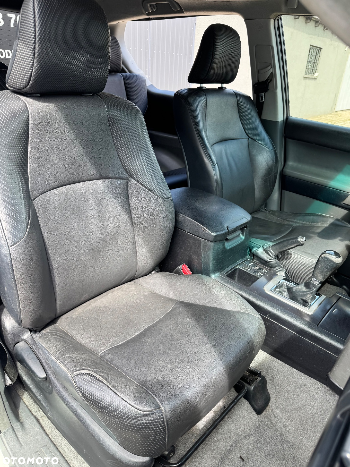 Toyota Land Cruiser - 13
