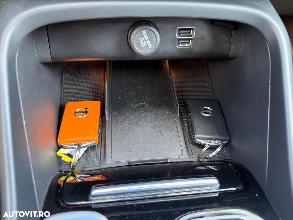 Volvo XC 40 T5 Recharge DKG Ultimate Dark - 15