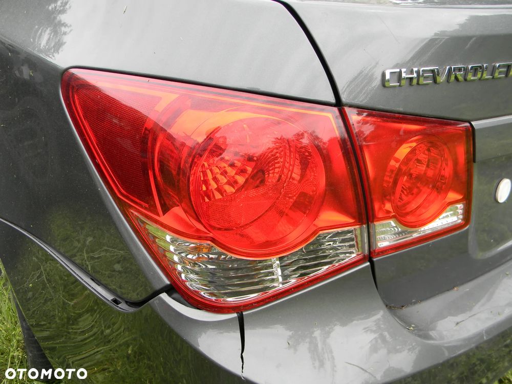 klapa tył lampa lewa prawa CHEVROLET CRUZE SEDAN GCV - 9