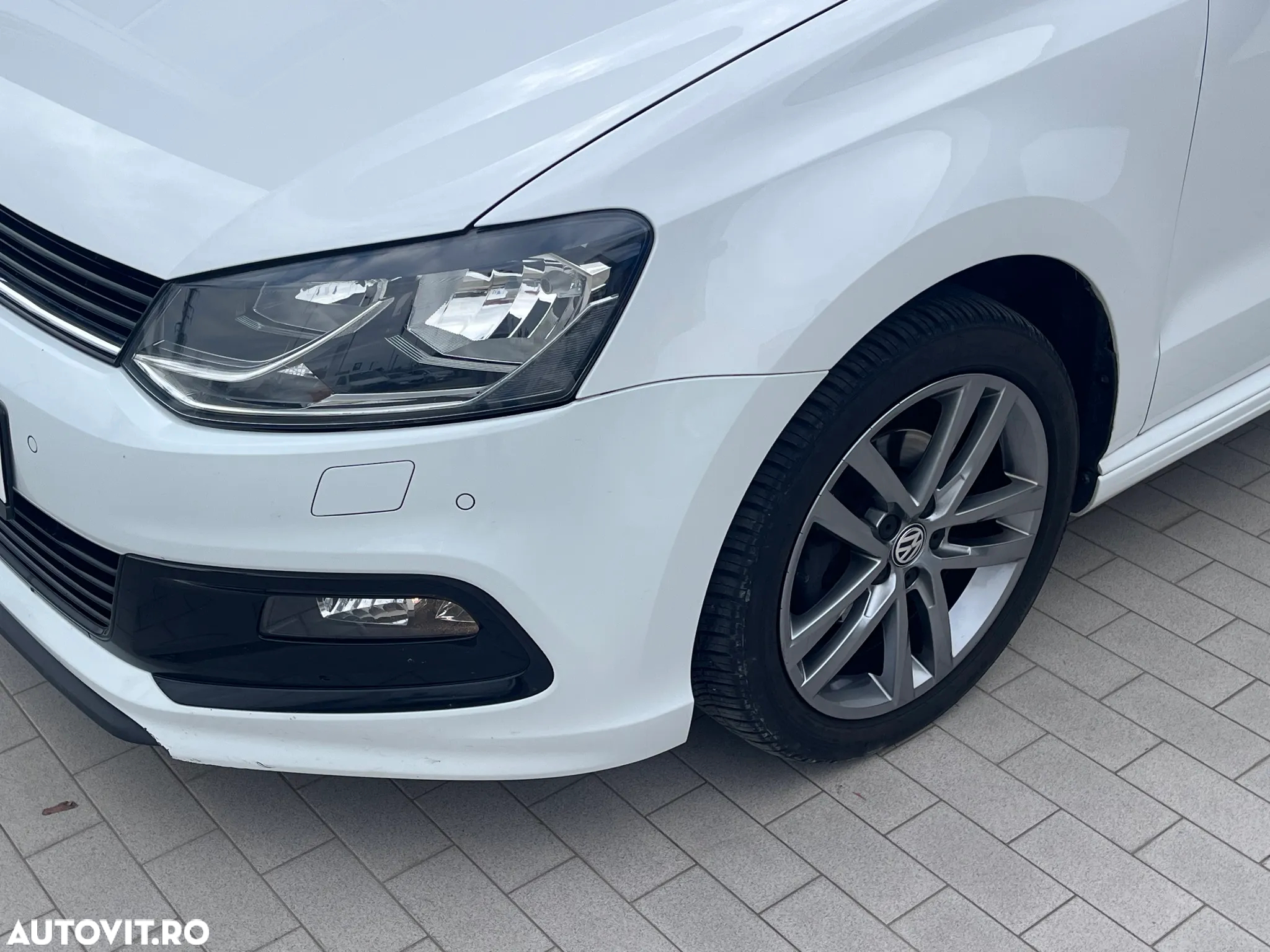 Volkswagen Polo 1.4 TDI CR BMT DSG Comfortline - 6
