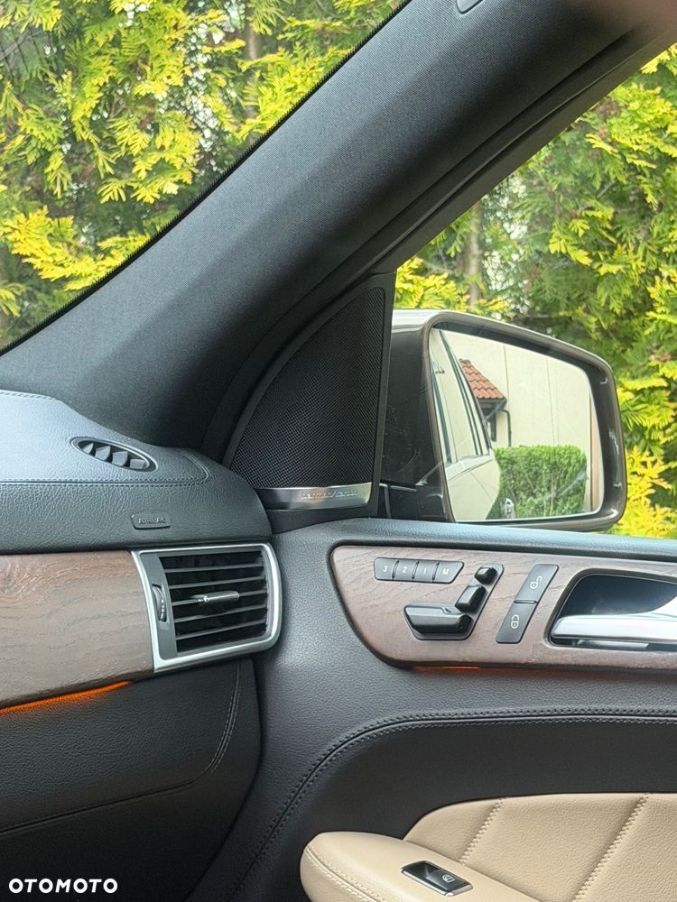 Mercedes-Benz GL 350 BlueTEC 4-Matic - 23