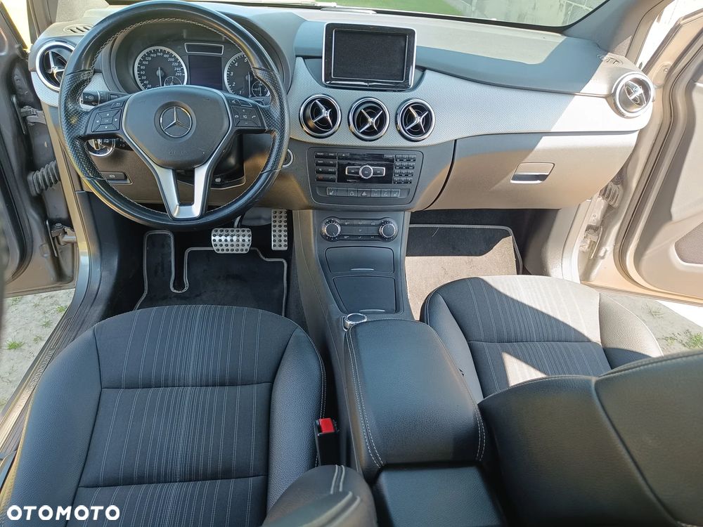 Mercedes-Benz Klasa B 220 4Matic 7G-DCT - 10