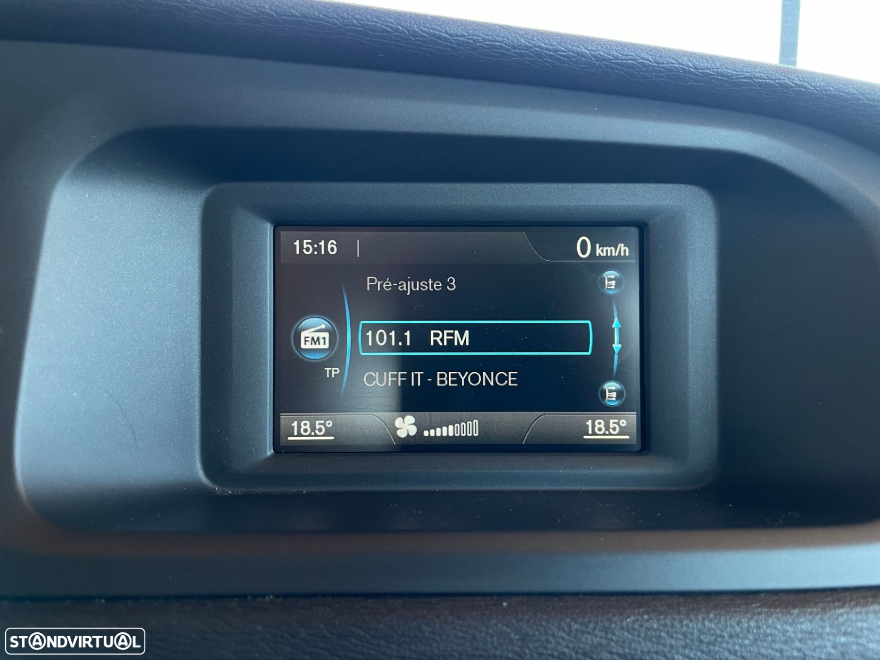 Volvo V40 2.0 D2 Momentum Geartronic - 18