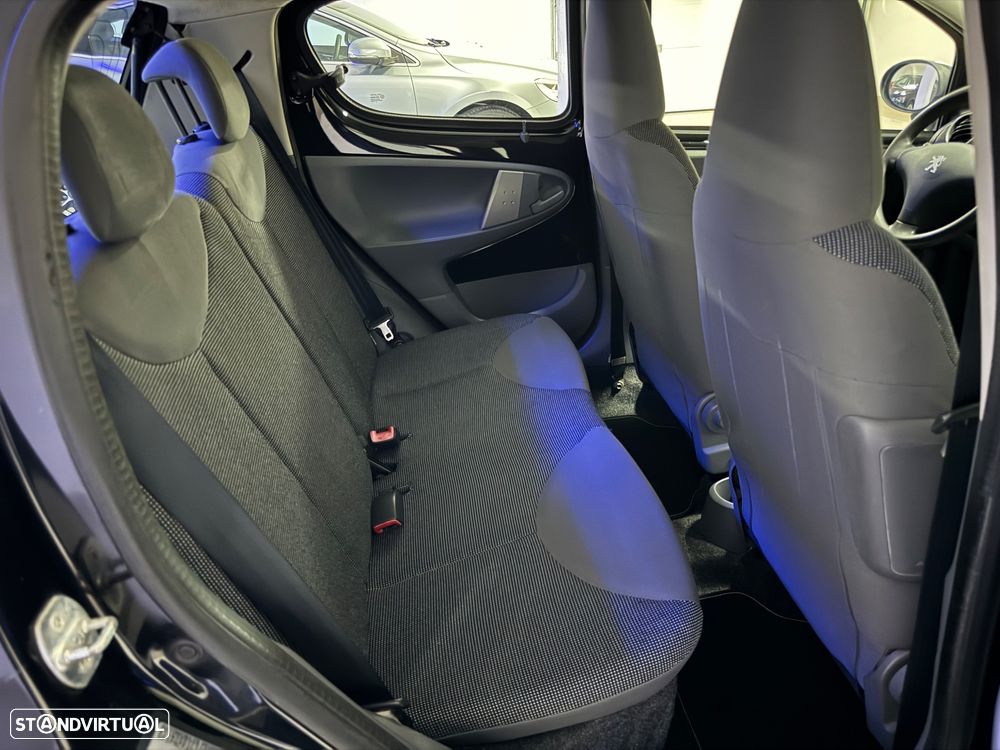 Peugeot 107 1.0 RC Line - 11