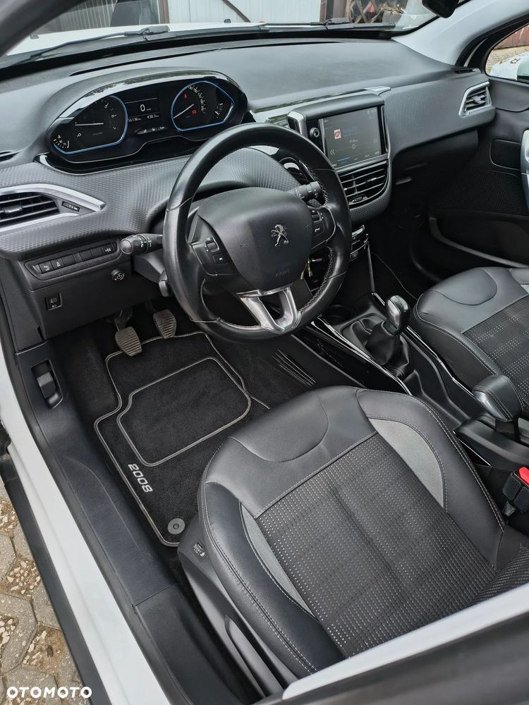 Peugeot 2008 PureTech 82 Urban Move - 8