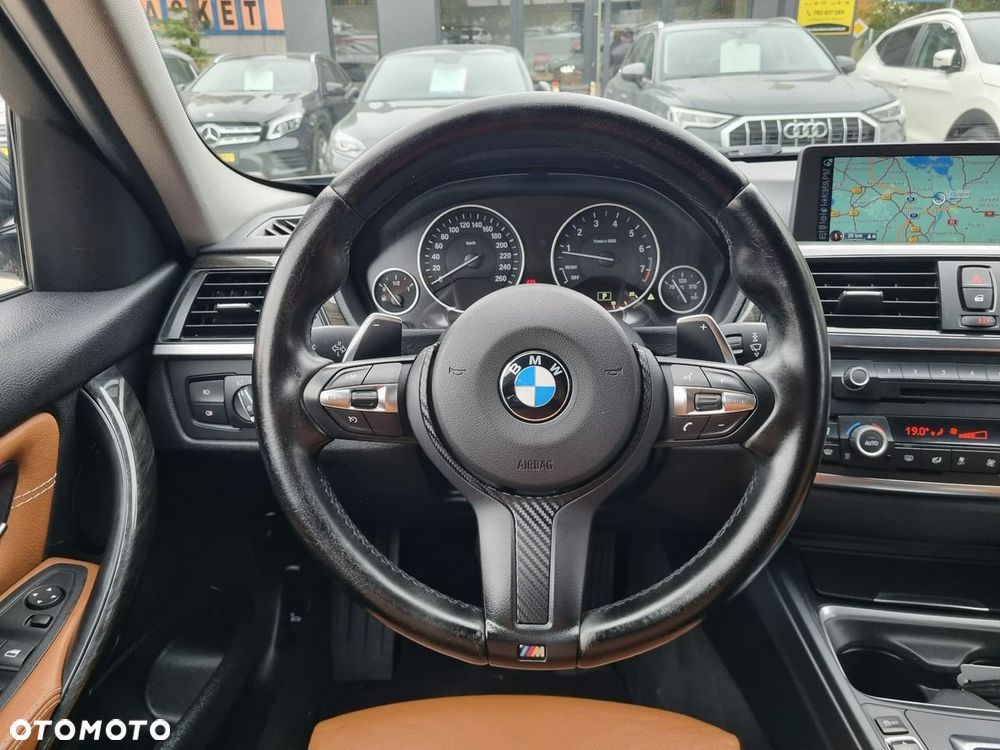BMW Seria 3 328i Sport Line - 17
