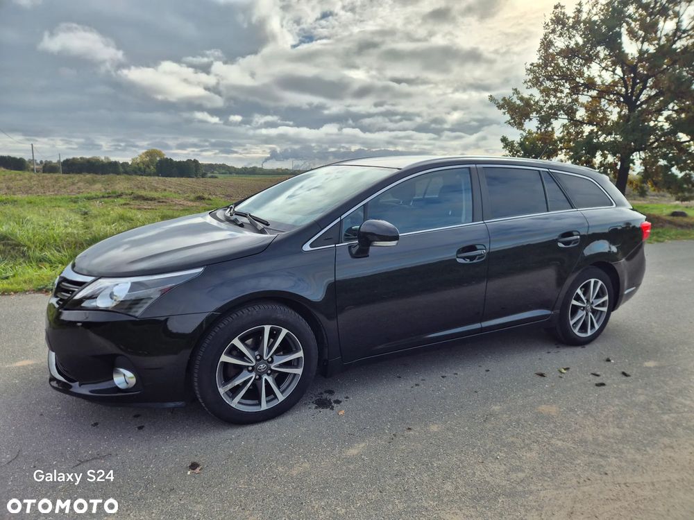 Toyota Avensis 2012 photo 5