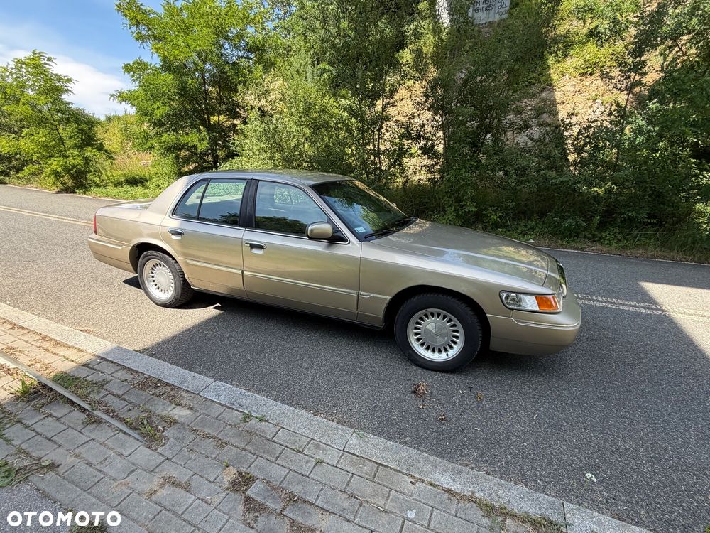 Mercury Marquis - 3