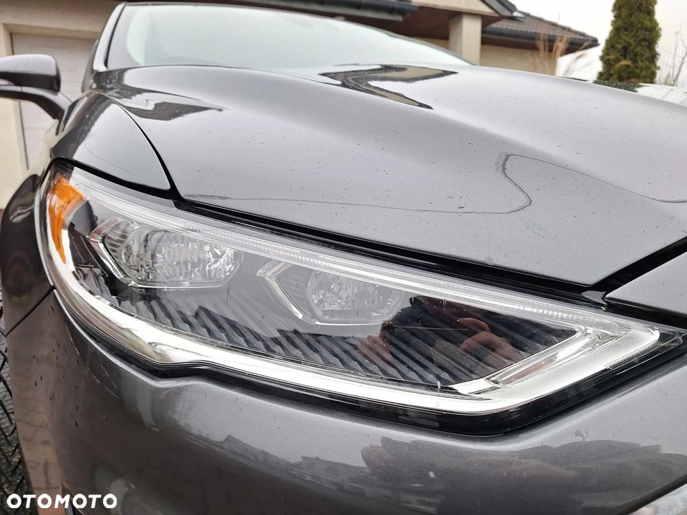 Ford Fusion - 17