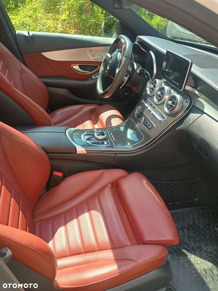Mercedes-Benz Klasa C AMG 43 4-Matic - 22