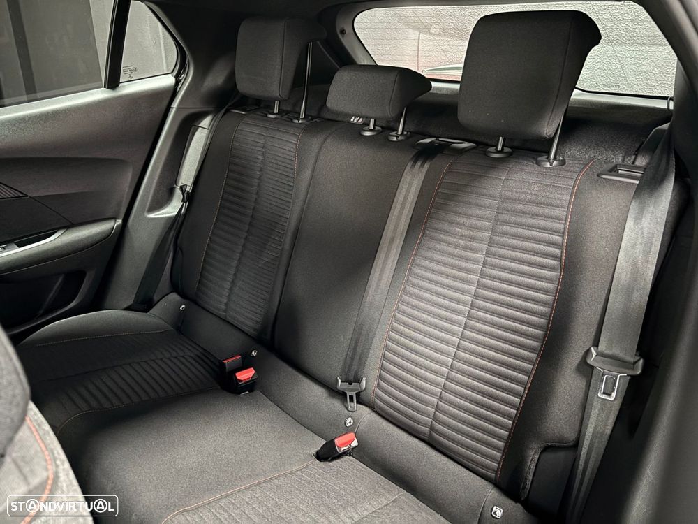 Peugeot e-2008 50 kWh Allure - 16