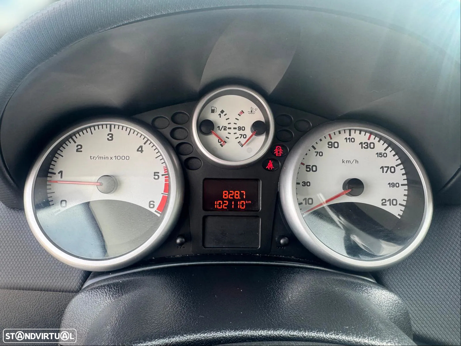 Peugeot 207 1.4 HDi de 2007 para peças - 6